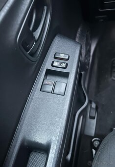 1.majiteľ,37.000 km, SK vozidlo, parkovacie senzory, klíma - 10