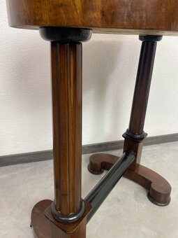 Oválny solitérový stolík v štýle Biedermeier 19 storočie - 10