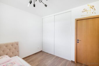 Rodinný dom s bazénom na predaj - 10