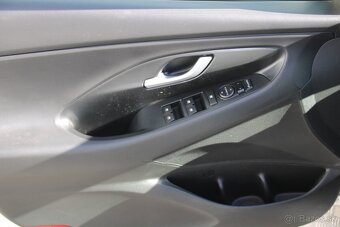 Hyundai i30 CW 1,6 CRDi 81kW (2018) - 10