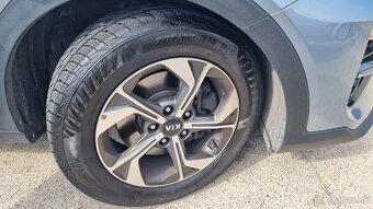 Kia XCeed 1,4 TGDi 103KW AT7 Gold +Winter Pack - 10