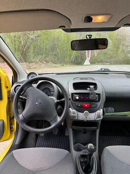 Peugeot 107 1.0 Benzín - 10