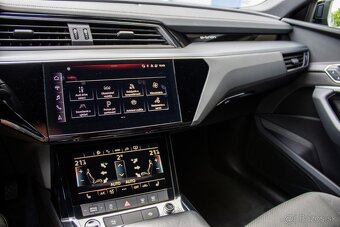 Audi E-tron 55 quattro Advanced - 10