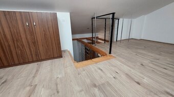 Prenajom 3-izbovy byt Nový Martin 690€ - 10
