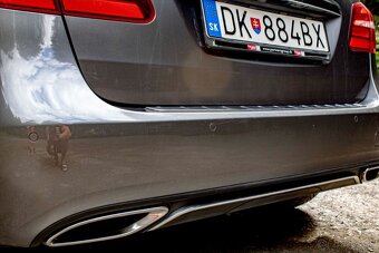 Mercedes-Benz B trieda 220 4matic A/T - 10