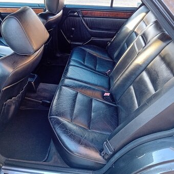 Mercedes-Benz w124 200E - 10