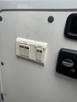 Renault Master 3/2010 - 10