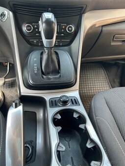 FORD KUGA 4x4 134kw 2016 - 10