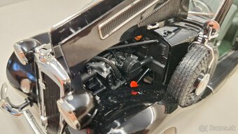 1:18 HORCH 930 V - 10