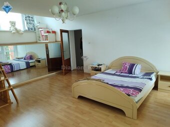 Na prenájom rodinný dom v Nitre - Chrenová -garáž a záhrada - 10