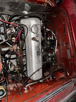 Predám Mercedes W111 220Sb heckfolese veľké krídlo - 10