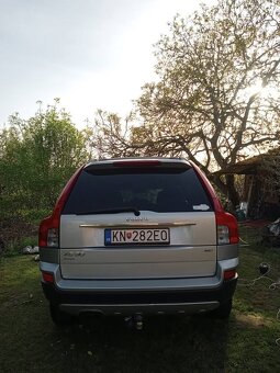 Ponúkam na predaj Volvo XC90 D5 AWD - 10
