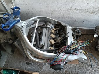 Okruhova Honda CBR 600 f4 - 10
