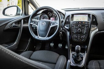 Opel Astra Sport Tourer 2.0 CDTI BiTurbo - 10