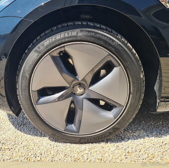 TESLA MODEL 3 STANDARD RANGE PLUS RWD / MOŽNÝ ODPOČET DPH - 10