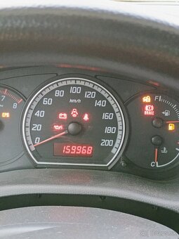 Suzuki Swift 1,3i - 10