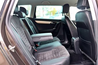 Volkswagen Passat Variant 2.0 TDI BMT Highline - 10
