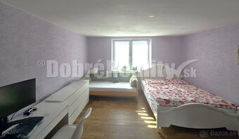 Útulný rodinný dom s veľkým pozemkom v Morovne - 10