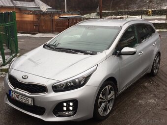 KIA Ceed SW 1,6 CRDI GT-Line - 10