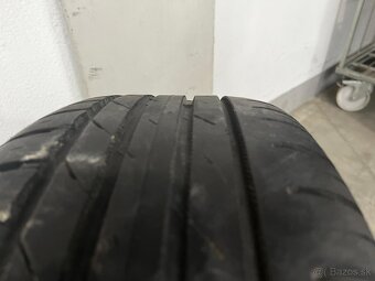 Ford Fiesta eleķtrony R15 - 10