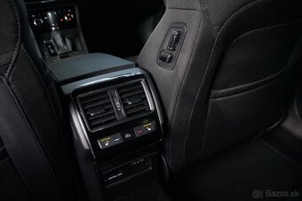 ŠKODA SUPERB COMBI STYLE 2.0 TDI DSG - 10