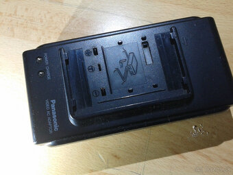 Canon a JVC NICD nabijacky a olympus lion - 10