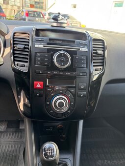 Kia Venga 1.6CRDi 2010 - 10