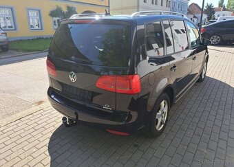 Volkswagen Touran 1,6 TDI Comfortline nafta manuál 77 kw - 10