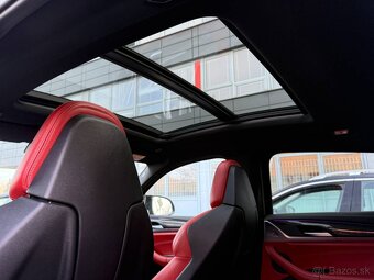 BMW X4 M /// xDrive - 10