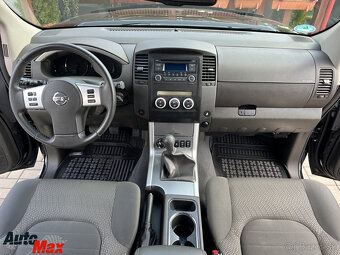 Nissan Pathfinder 2.5 dCi SE - 10