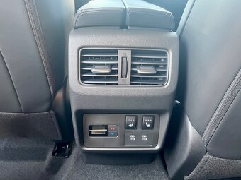Nový Nissan X-Trail 1.5 e-POWER e-4ORCE N-TREK - 10
