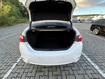 Predaj Toyota Corolla / 2018, 1,6 benzin - 10