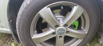 Vw Jetta 1.9 TDI 77 Kw r.v.2005 208xxx - 10