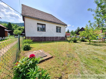 Murovaný dom s dreveničkou na krásnom a tichom mieste s ve - 10