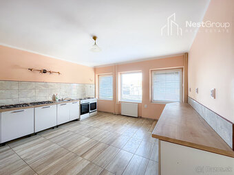 NA PRENÁJOM UBYTOVŇA, PARKOVANIE PRE 20 ÁUT, SKLADY, ŠOPORŇA - 10