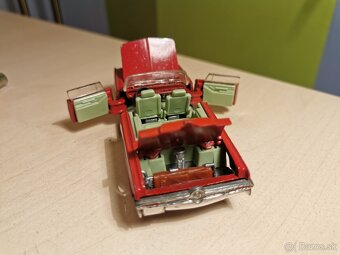 ZLAVA Corgi toys Chrysler Imperial - 10