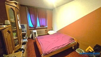 Dom s veľkým potenciálom – pokojná lokalita, veľký pozemok - 10