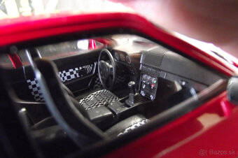 1:18 Porsche 924 - 10