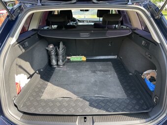 VW Passat B8 2017 bez AD Blue - 10