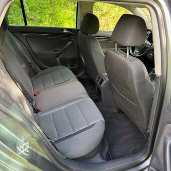 Volkswagen Golf 2.0 TDi 103kW - 10