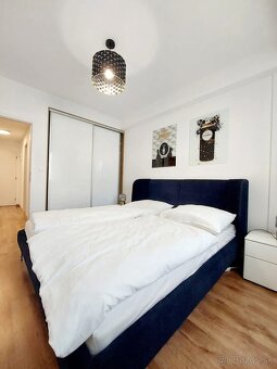 BEZ PROVÍZIE- 2-izbový byt pri prezidentskom paláci na Sucho - 10