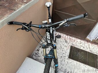 Horsky bicykel celoodpruzeny Giant - 10