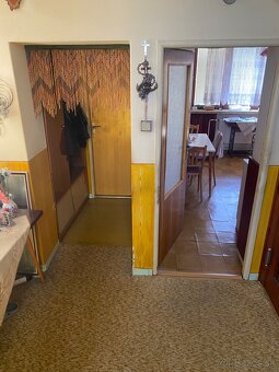 Ponúkam na predaj 5 izb, rodinný dom v obci Kocurice. - 10