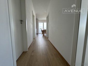 ZARIADENÁ NOVOSTAVBA 3+kk TRENČÍN (65m2) s balkónom a parkov - 10