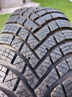 205/60 r16 zimne pneumatiky - 10