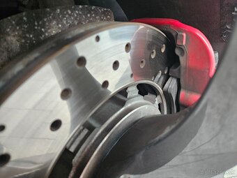 Alfa romeo stelvio quadrifoglio - 10