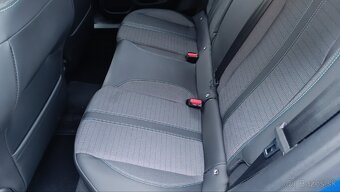 Peugeot 2008 1.2b 24000km - 10