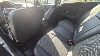 Renault Fluence - 10