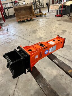 Hydraulické búracie kladivo na minibager - 10