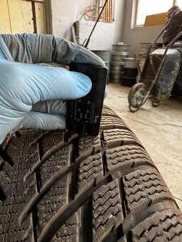 Zimne gumy Nexen  r19 - 10